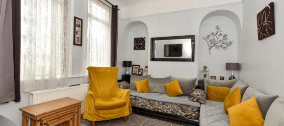 2 bedrooms Apartment in Waltham Forest, United Kingdom No. 4039 2