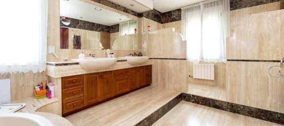 4 غرف نوم منزل في Peligros, Spain رقم 177520 40