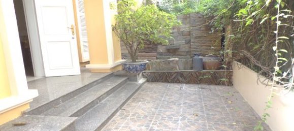 4 bedrooms Villa in Tay Ho, Vietnam No. 1420 8