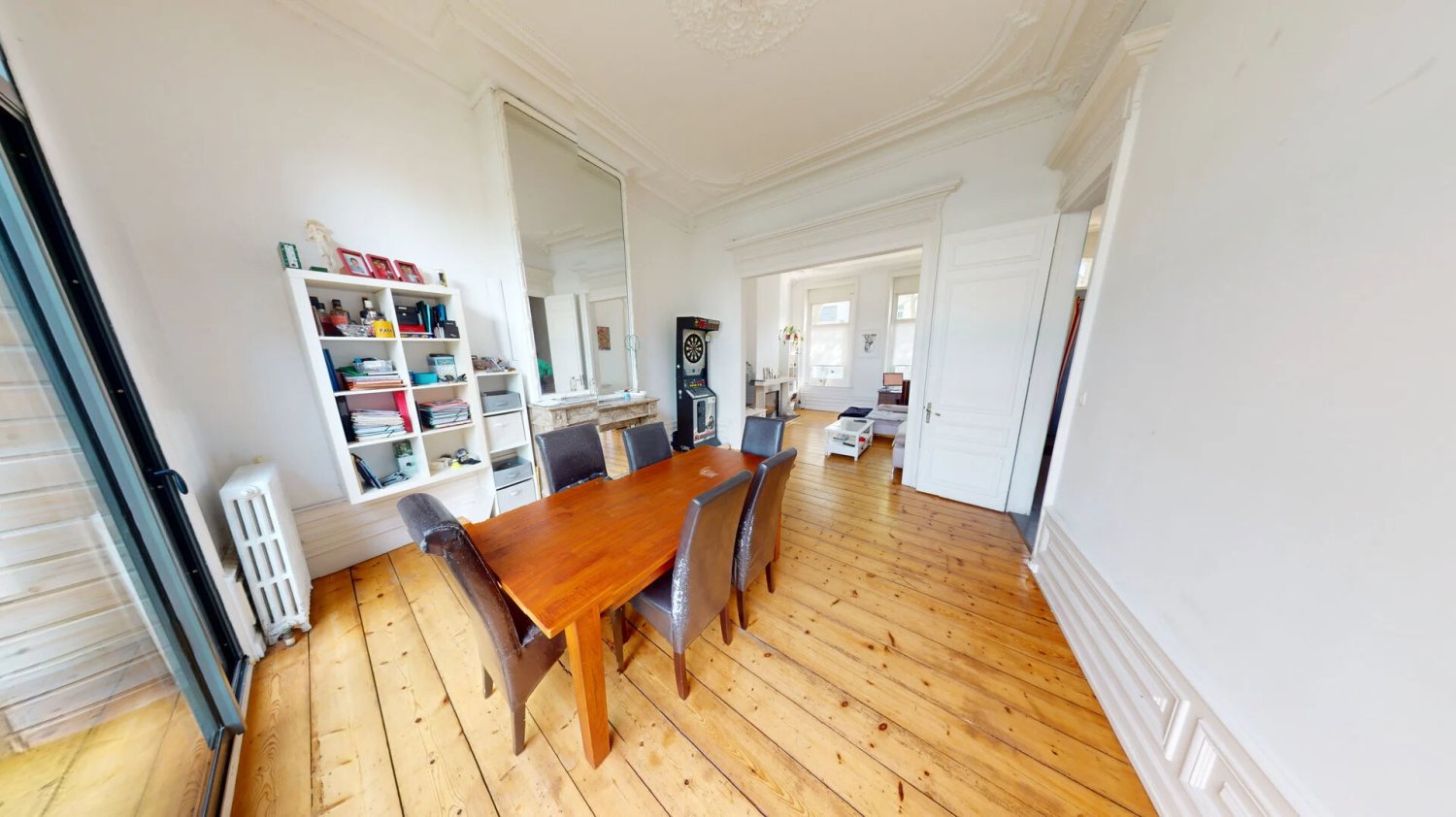 6 bedrooms House in Calais, France No. 65856