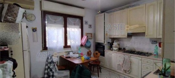 4-Zimmer Wohnung in Rome, Italy, Nr. 189092 5