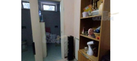 4-Zimmer Wohnung in Rome, Italy, Nr. 189092 7