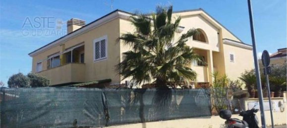 4-Zimmer Wohnung in Rome, Italy, Nr. 189092 9