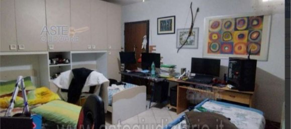 4-Zimmer Wohnung in Rome, Italy, Nr. 189092 2