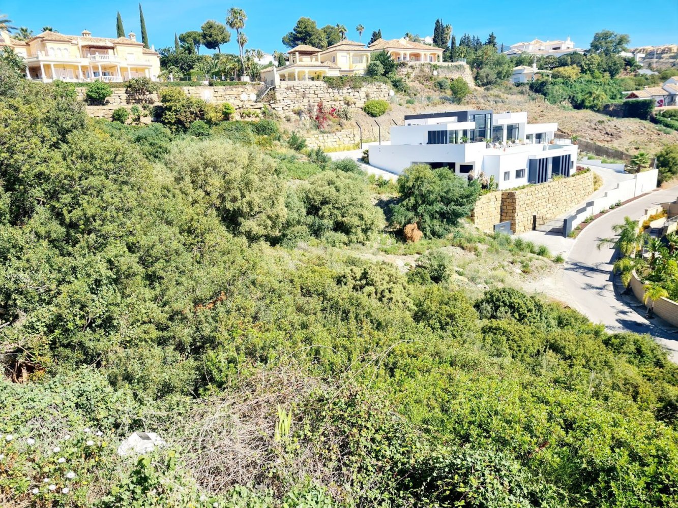 Terreno en El Paraiso, Spain 680 m² No. 136394