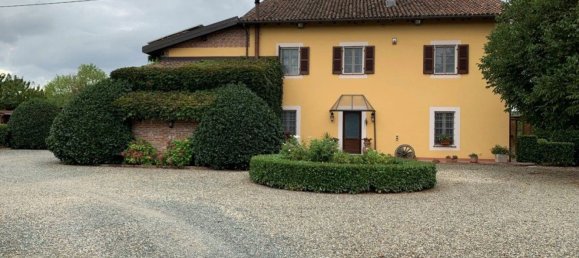 Дом с 5 комнатами в Нови Лигуре, Италия № 114829 4