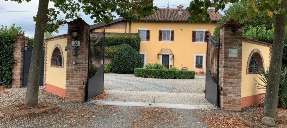 Дом с 5 комнатами в Нови Лигуре, Италия № 114829 3