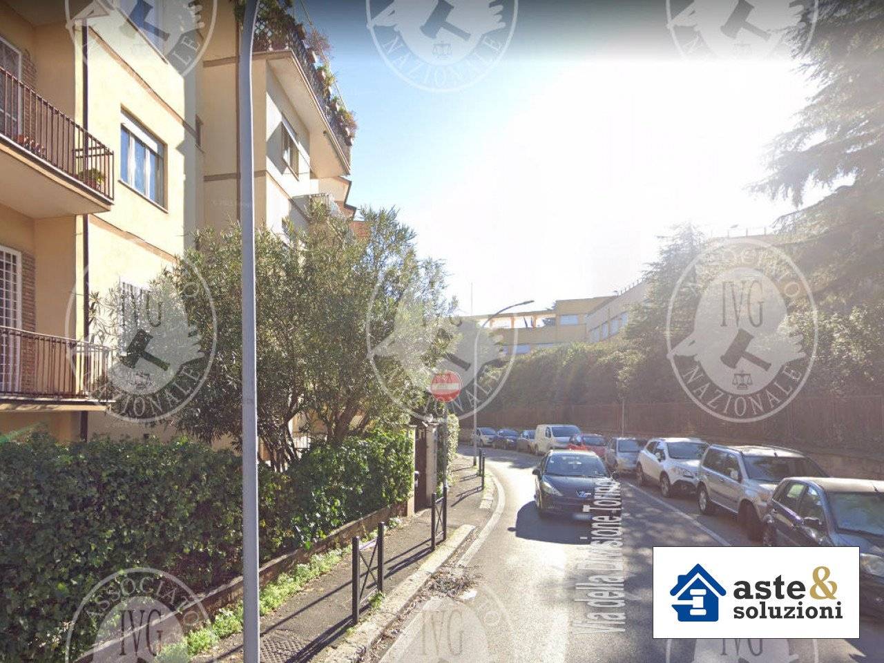 138m² Warehouse in Rome, Italy No. 386867