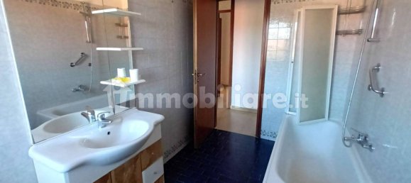 3 bedrooms Apartment in Induno Olona, Italy No. 2332 8