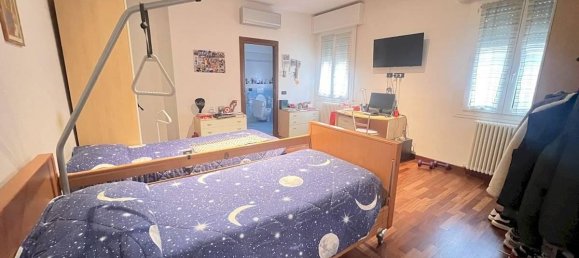 4 rooms Apartment in Castelfranco Emilia, Italy No. 151666 9