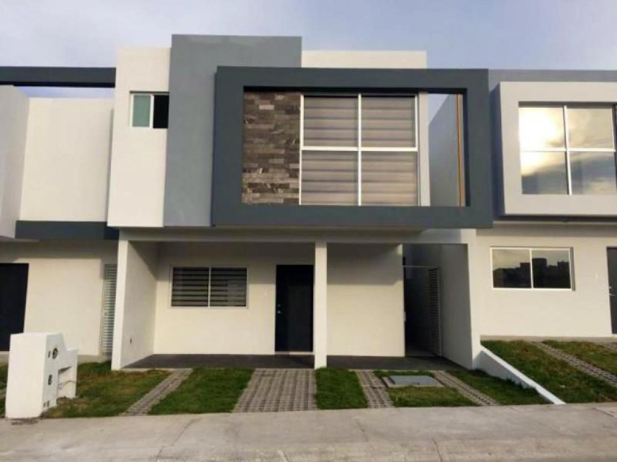 Casa de 3 dormitorios en Querétaro, Mexico No. 146229