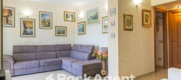 3 bedrooms Villa in Rome, Italy No. 296880 3