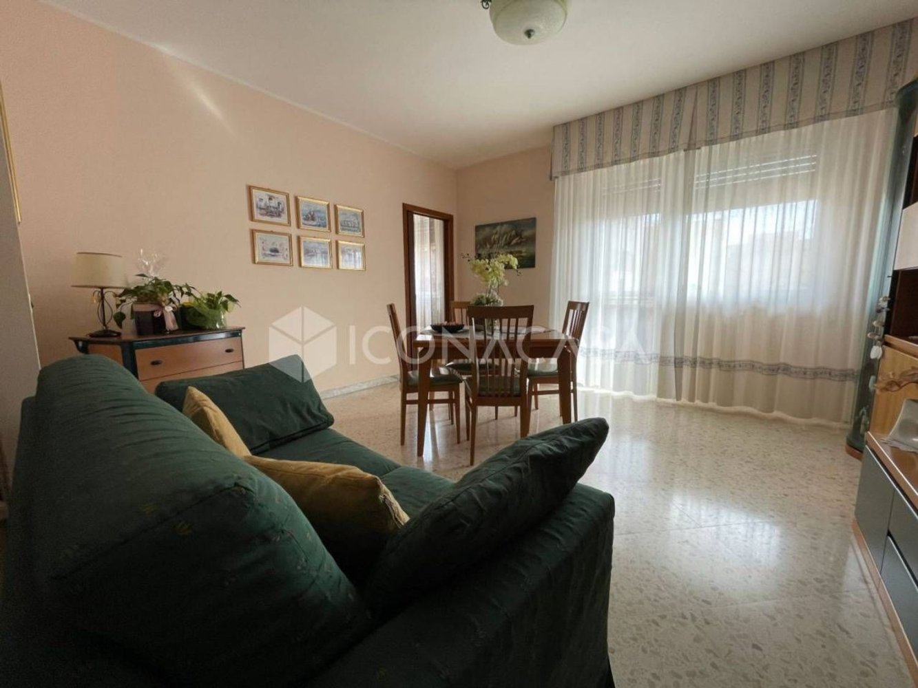 3غرفة شقة في Andria, Italy رقم 118993