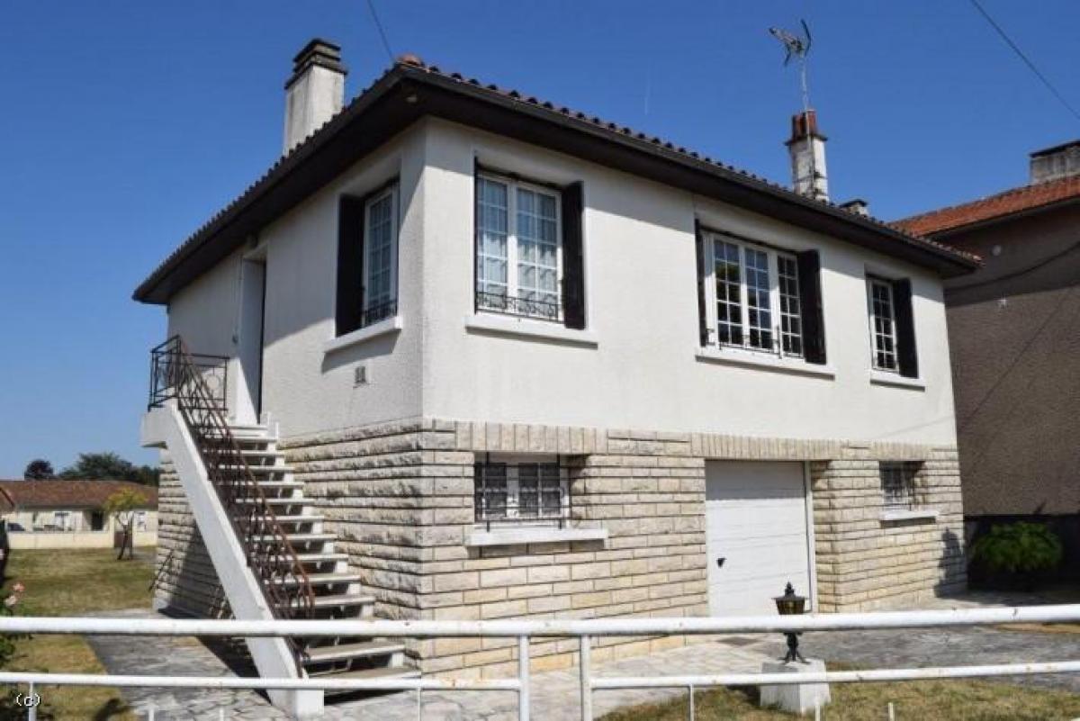 3 bedrooms Land in Ruffec, France No. 21452