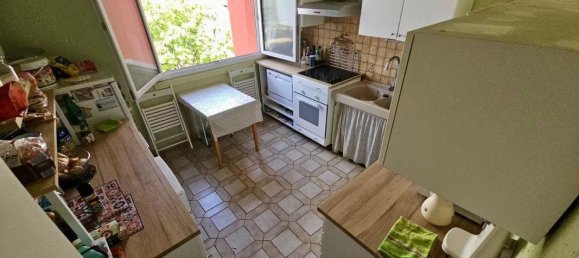 5 rooms Apartment in Rosny-sous-Bois, France No. 291999 4