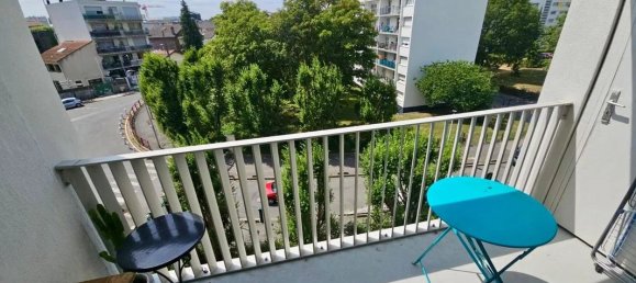 5 rooms Apartment in Rosny-sous-Bois, France No. 291999 3