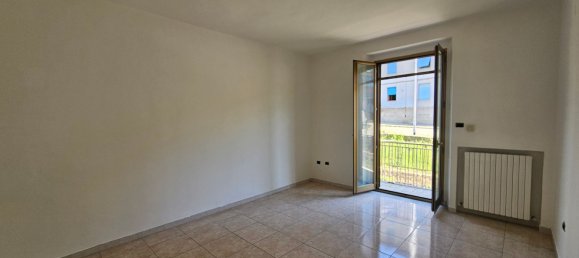 4 rooms Apartment in Cosenza, Italy No. 68544 8