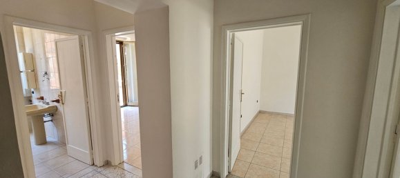 4 rooms Apartment in Cosenza, Italy No. 68544 4