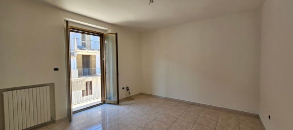 4 rooms Apartment in Cosenza, Italy No. 68544 12