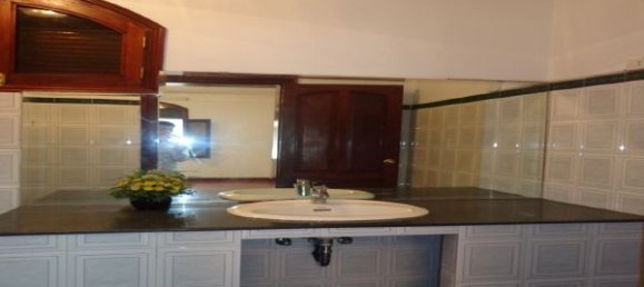 4 bedrooms Villa in Tay Ho, Vietnam No. 6703 16