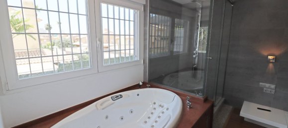 6 bedrooms Villa in Rincon De Loix, Spain No. 2642 13