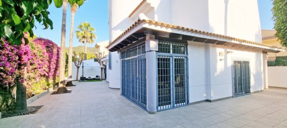 6 bedrooms Villa in Rincon De Loix, Spain No. 2642 4