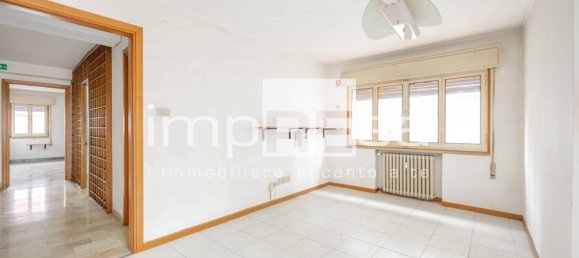 4 rooms Office in Venice, Italy No. 216343 9