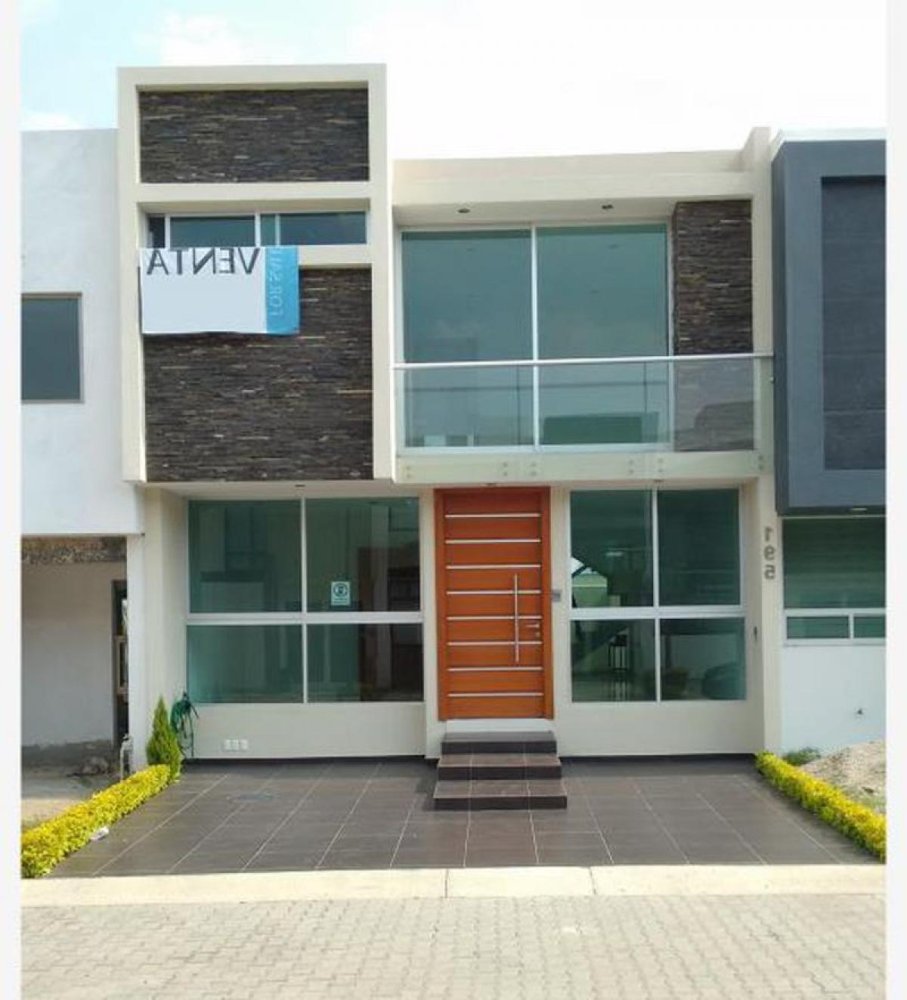 Casa de 3 dormitorios en Tlajomulco de Zúñiga, Mexico No. 176143