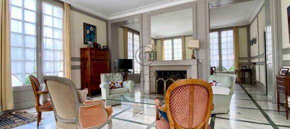 7 bedrooms House in Bruges, France No. 302162 4