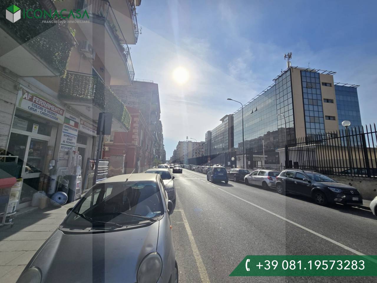 Коммерческая недвижимость с 1 комнатой в Неаполь, Италия № 30527