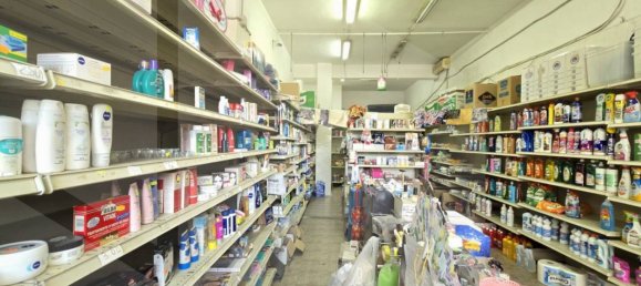 Коммерческая недвижимость с 1 комнатой в Неаполь, Италия № 30527 5