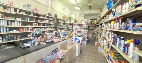 Коммерческая недвижимость с 1 комнатой в Неаполь, Италия № 30527 4