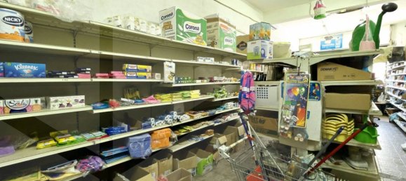 Коммерческая недвижимость с 1 комнатой в Неаполь, Италия № 30527 7