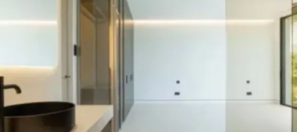 3 bedrooms Villa in Marbella, Spain No. 140379 9