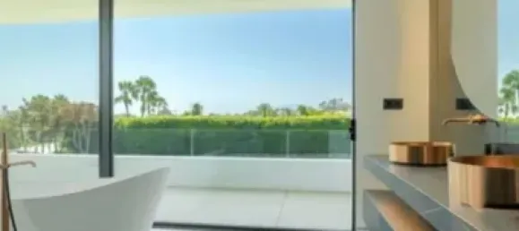 3 bedrooms Villa in Marbella, Spain No. 140379 11