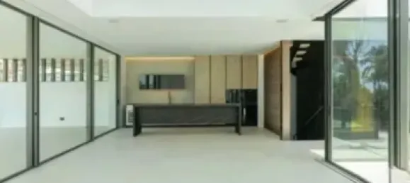 3 bedrooms Villa in Marbella, Spain No. 140379 5