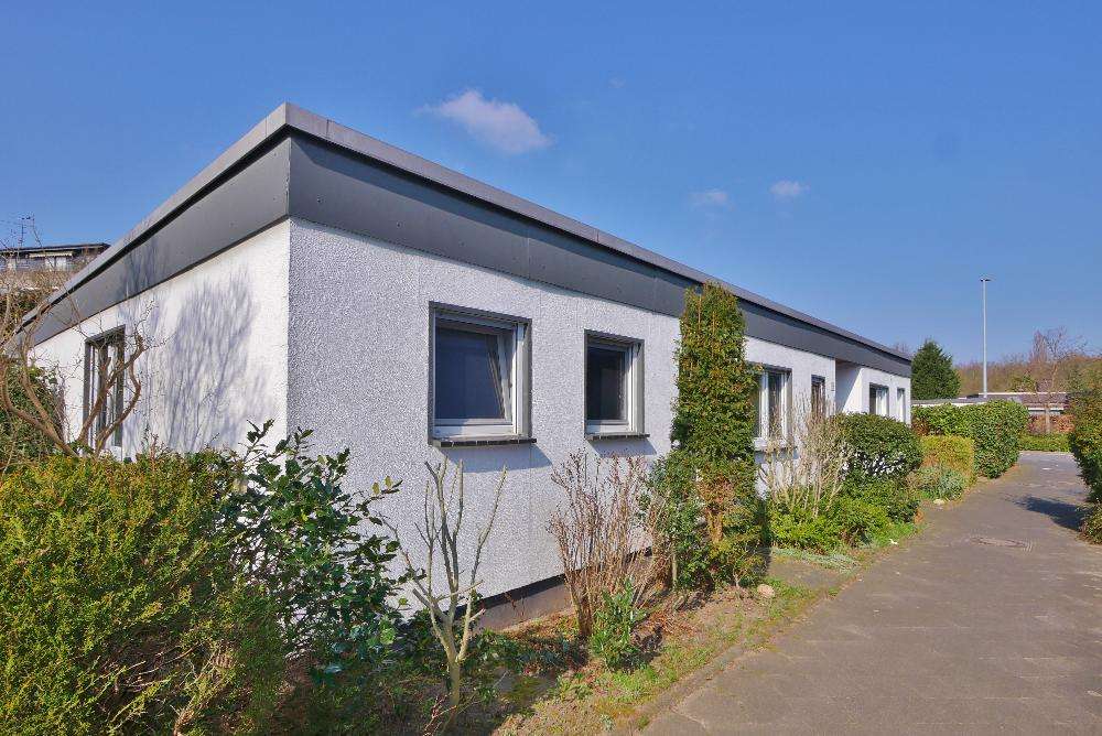 3 bedrooms Bungalow in Mettmann, Germany No. 277522