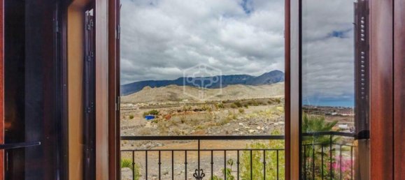 5 bedrooms Villa in Adeje, Spain No. 27334 24