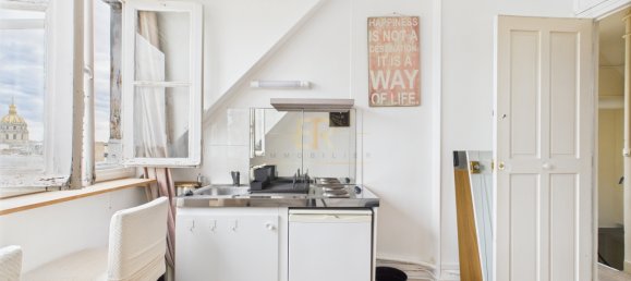 Studio in Paris, France No. 282423 5