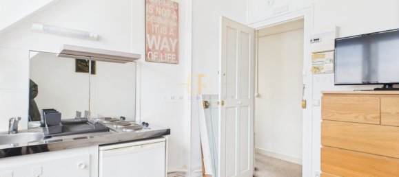 Studio in Paris, France No. 282423 7