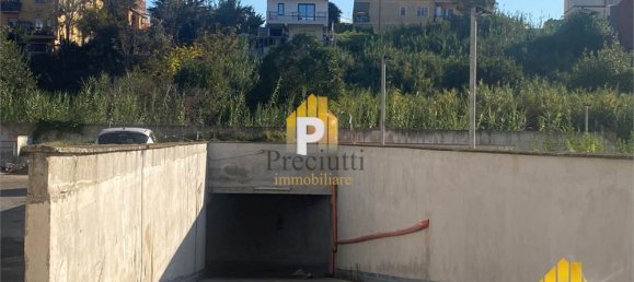 Гараж с 1 комнатой в Рим, Италия № 82830 8