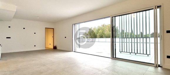 3 bedrooms Penthouse in Baillargues, France No. 299423 3