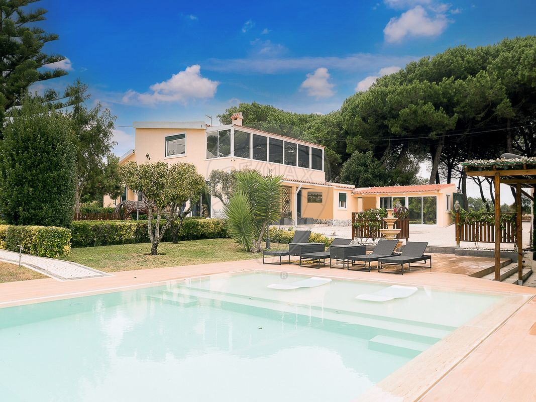 Casa de 3 dormitorios en Sintra, Portugal No. 146885