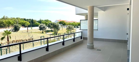 3 bedrooms Apartment in Estepona, Spain No. 134192 2