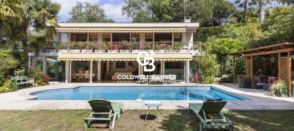 5 bedrooms Villa in Antibes, France No. 294705 12