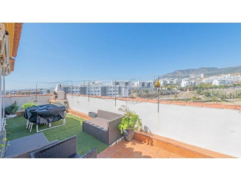 Пентхаус с 3 спальнями в Бенальмадена, Испания № 229995