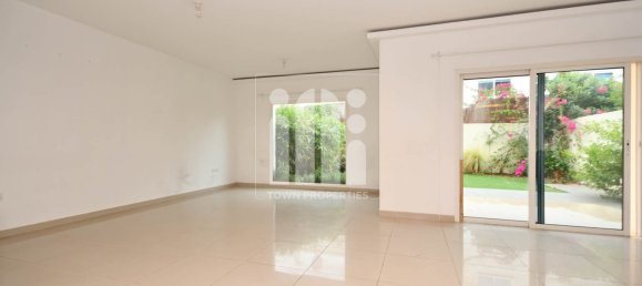 4 bedrooms Villa in Al Reef, UAE No. 950 2