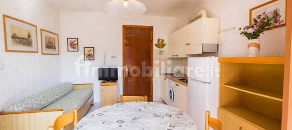2 bedrooms Apartment in Comacchio, Italy No. 91897 4
