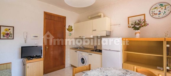 2 bedrooms Apartment in Comacchio, Italy No. 91897 3