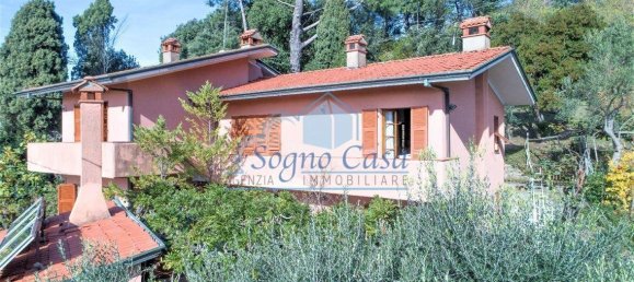 4 غرف نوم فيلا في Fosdinovo, Italy رقم 72385 10